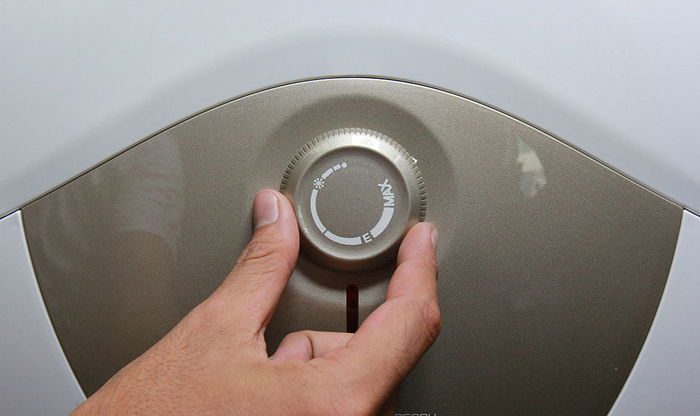 Bình nóng lạnh Ariston ANDRIS RS 15 - Hàng chính hãng
