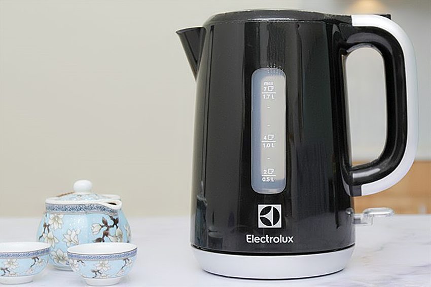 Bình đun siêu tốc Electrolux EEK-3505 - Hàng chính hãng