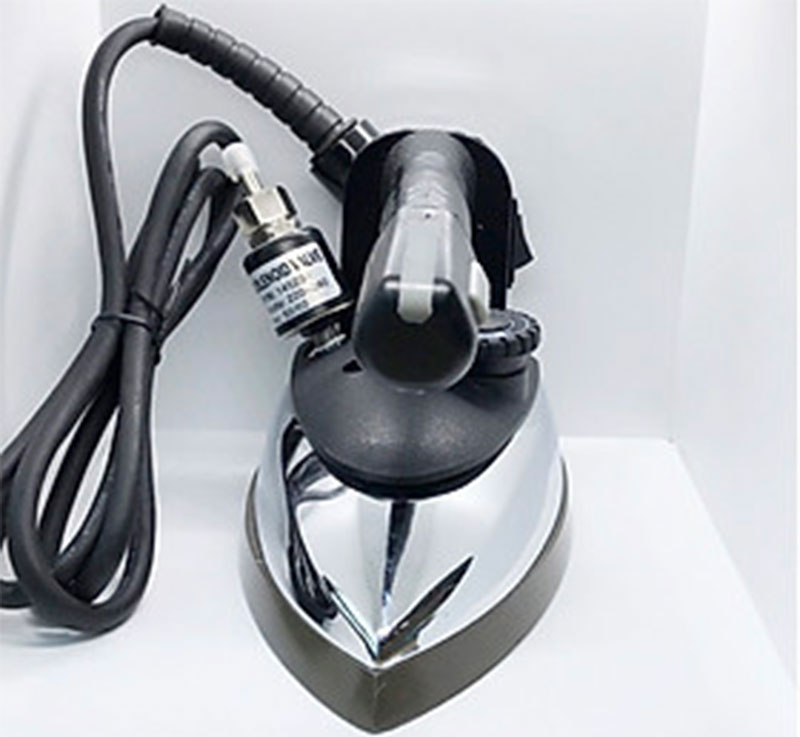 Bàn ủi hơi nước công nghiệp SilverStar ES-94AN - Hàng chính hãng