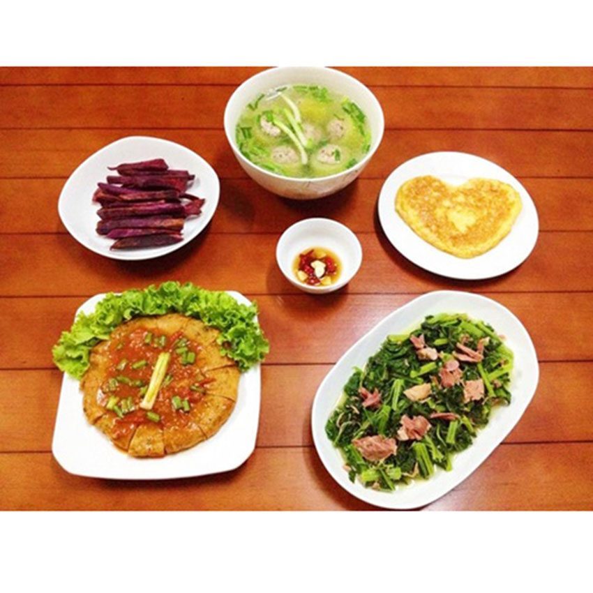 Bếp điện từ Candy CI136C - Hàng chính hãng