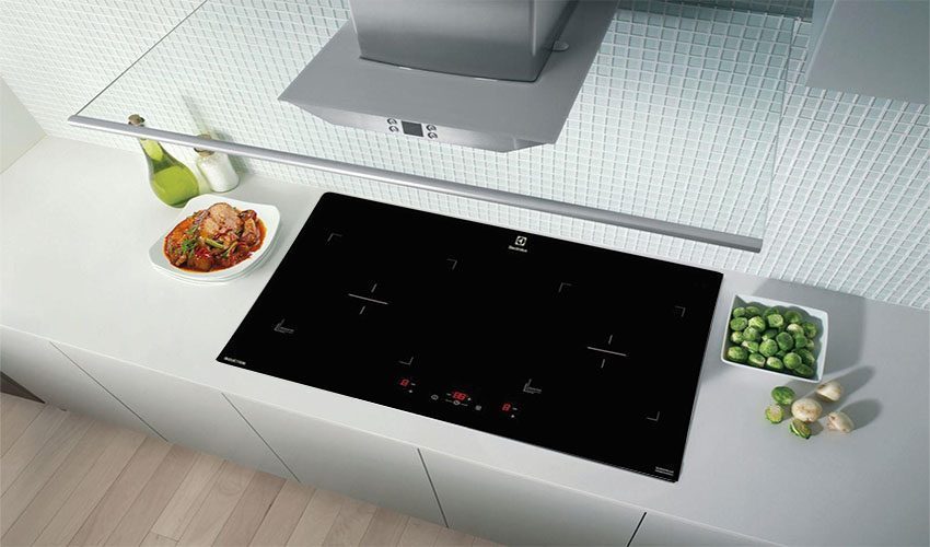 Bếp điện từ đôi Electrolux EHI7023BA - Hàng chính hãng