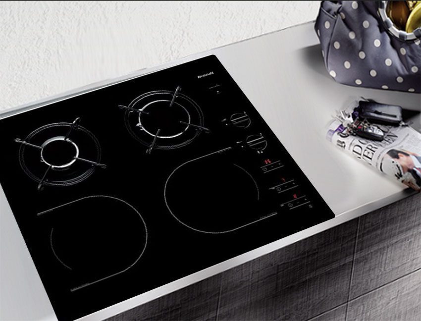 Bếp gas kết hợp từ Brandt TI1013B - Hàng chính hãng