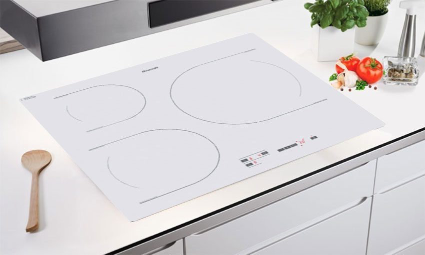 Bếp từ ba âm kính Brandt TI118W - Hàng chính hãng
