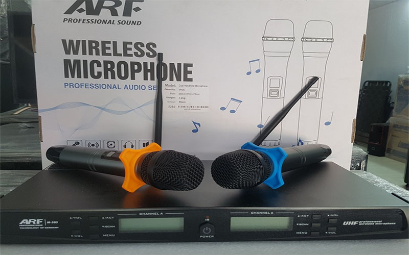 Bộ micro không dây ARF M-303 - Hàng chính hãng