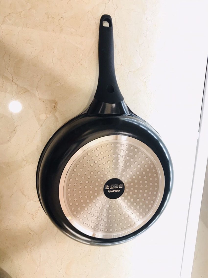 Chảo từ teflon Rapido TEFLON 24CM đáy chấm - Hàng chính hãng
