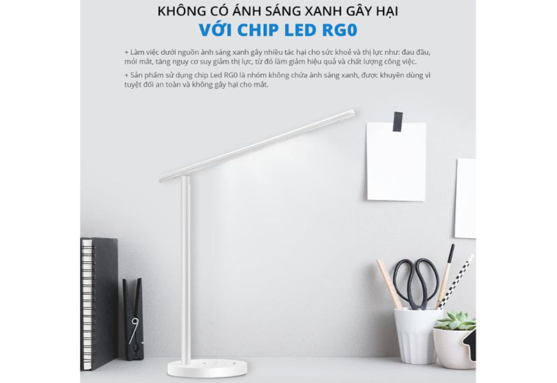Đèn LED sạc để bàn Panasonic HH-LT0421 - Hàng chính hãng