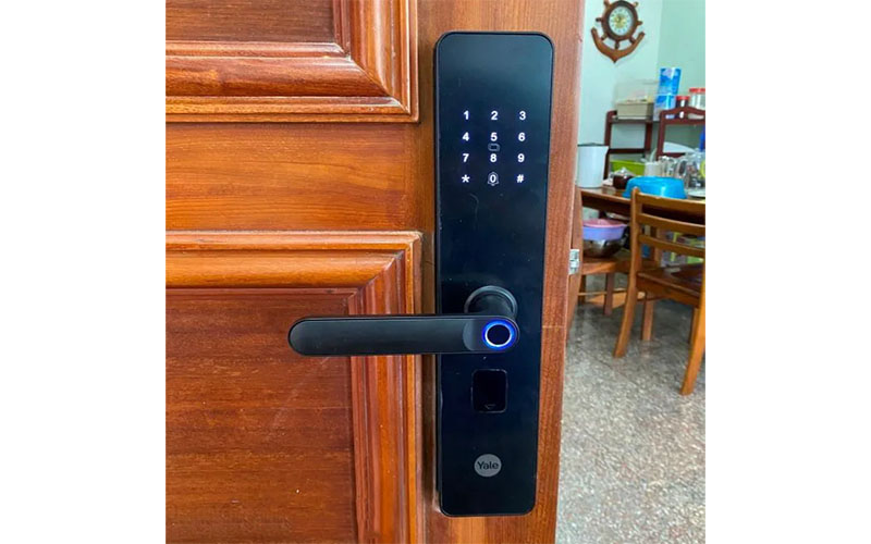 Khóa điện tử vân tay Yale YDME-100-NxT - Hàng chính hãng