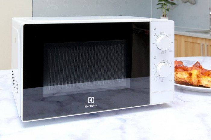Lò vi sóng Electrolux EMM2022GW - Hàng chính hãng