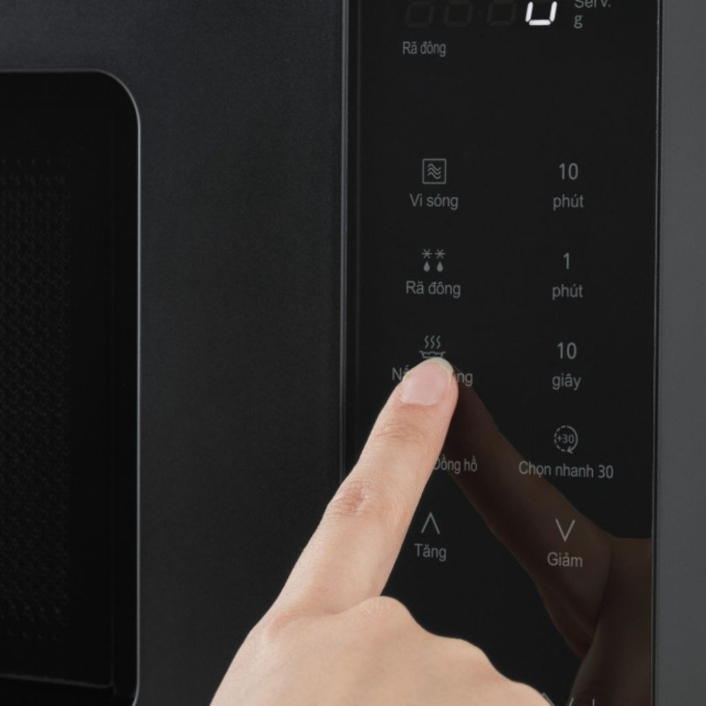 Lò vi sóng Panasonic NN-ST22QBYUE - 20 lít - Hàng chính hãng