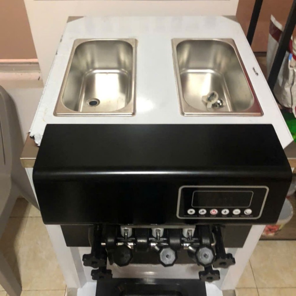 Máy làm kem đứng ba vòi CVSA BQL-Y2200 - Hàng chính hãng