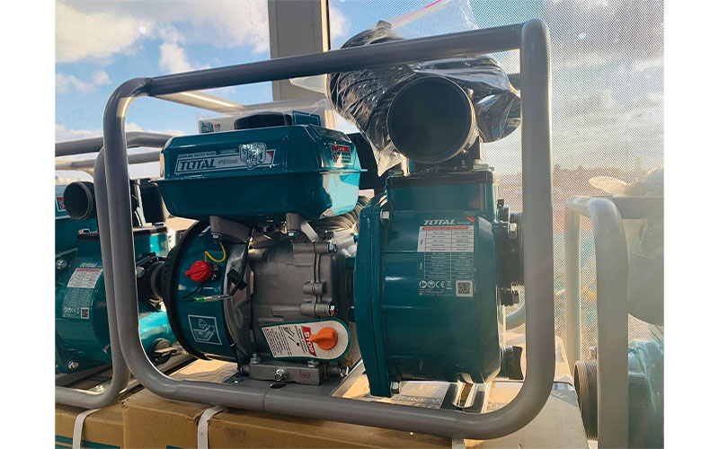 Máy bơm nước dùng xăng Total TP3302 - Hàng chính hãng