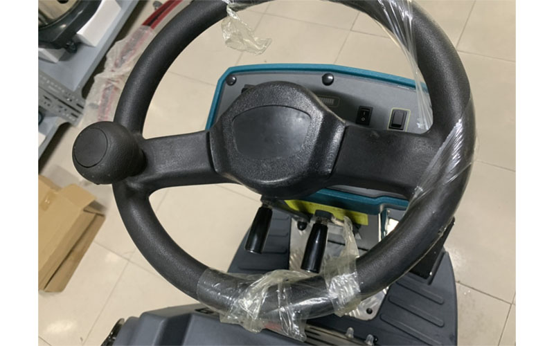 Máy chà sàn liên hợp ngồi lái 2 mâm Anko AR-X7P - Hàng chính hãng