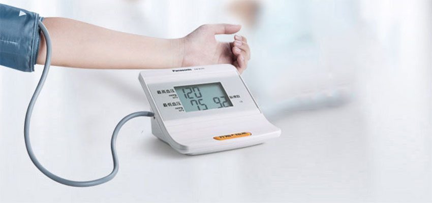 Máy đo huyết áp bắp tay Panasonic EW-BU05 - Hàng chính hãng