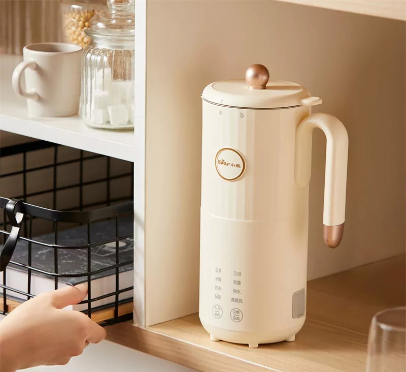 Máy làm sữa hạt mini Bear DJJ-C05V1 - Hàng chính hãng
