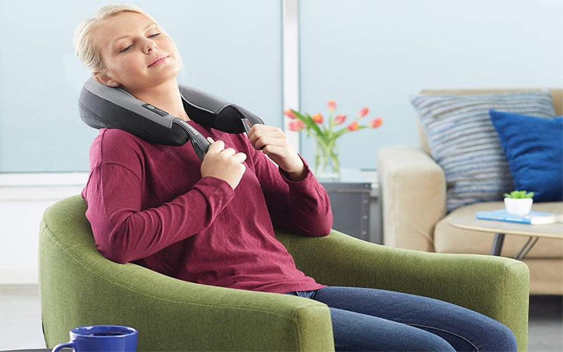 Đai massage cổ vai gáy HoMedics NMSQ-217HJ - Hàng chính hãng