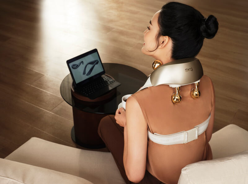 Máy massage cổ vai gáy SKG H5 - Hàng chính hãng