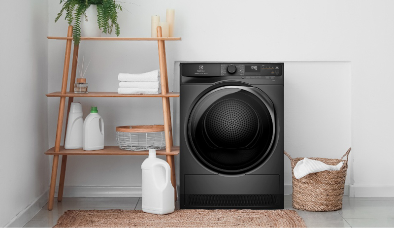 Máy sấy bơm nhiệt Electrolux 9 kg EDH903R7SC - Hàng chính hãng