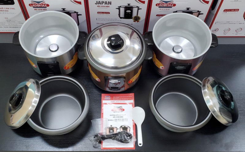 Nồi cơm điện nắp rời Ladomax HA-7112 - Hàng chính hãng