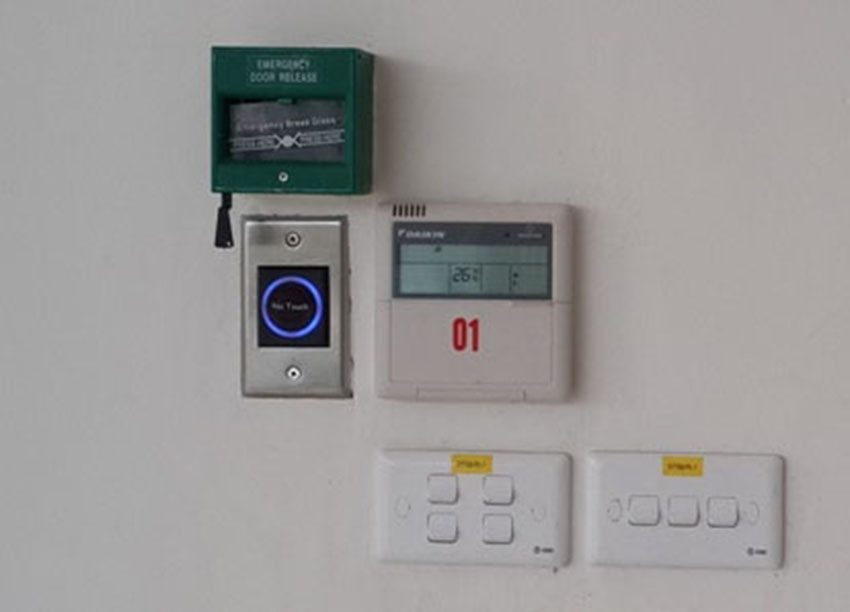 Nút exit cảm ứng Soyal ABK-806A - Hàng chính hãng