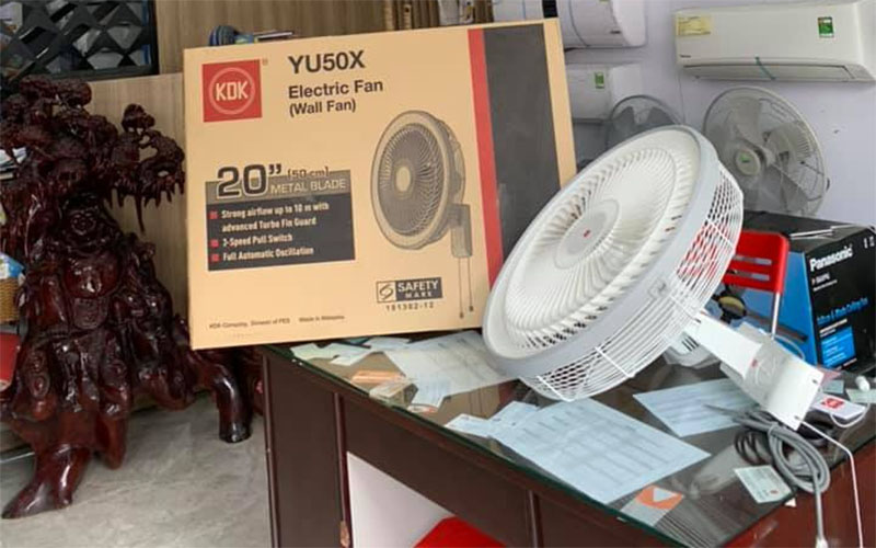 Quạt treo tường KDK YU50X - Hàng chính hãng