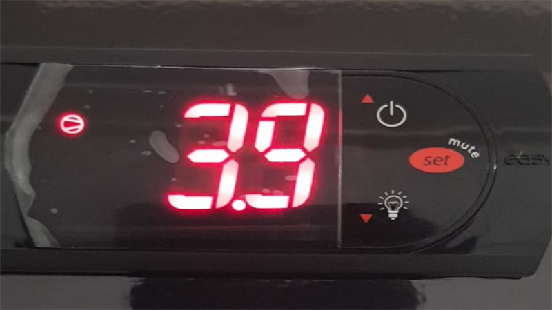 Tủ mát cửa kính Inverter Sanden OEM-1205i - Hàng chính hãng