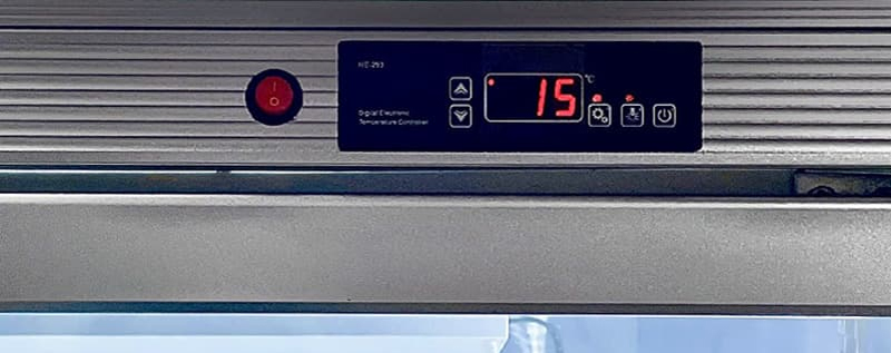Tủ mát 3 cánh kính Lightcool LS-1200F - Hàng chính hãng
