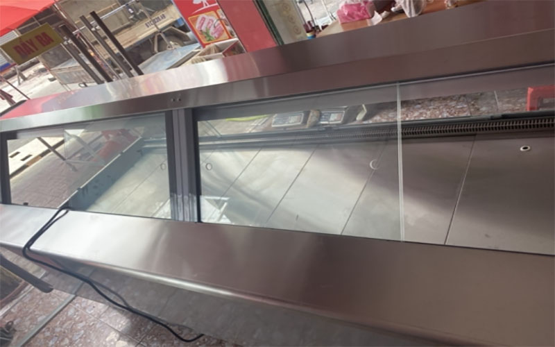 Tủ mát trưng bày thịt nguội Sanaky VH-2500T - Hàng chính hãng