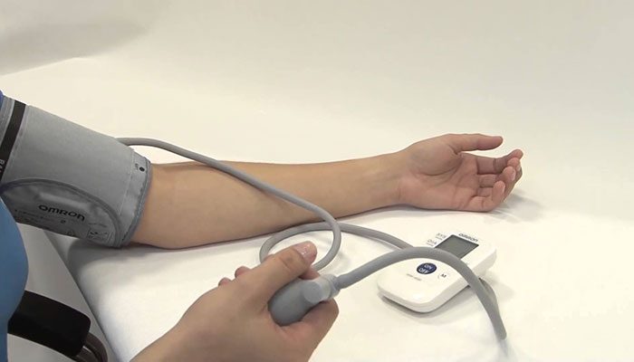 Máy đo huyết áp cơ Omron HEM 4030 - Hàng chính hãng