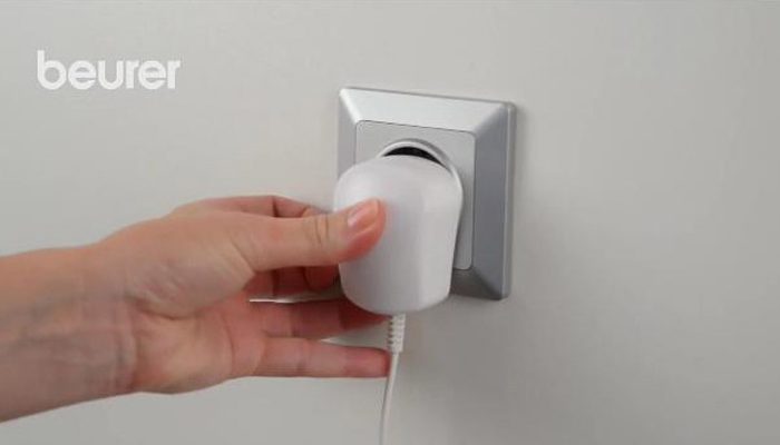 Máy massage trị liệu da mặt Beurer FC100 - Hàng chính hãng