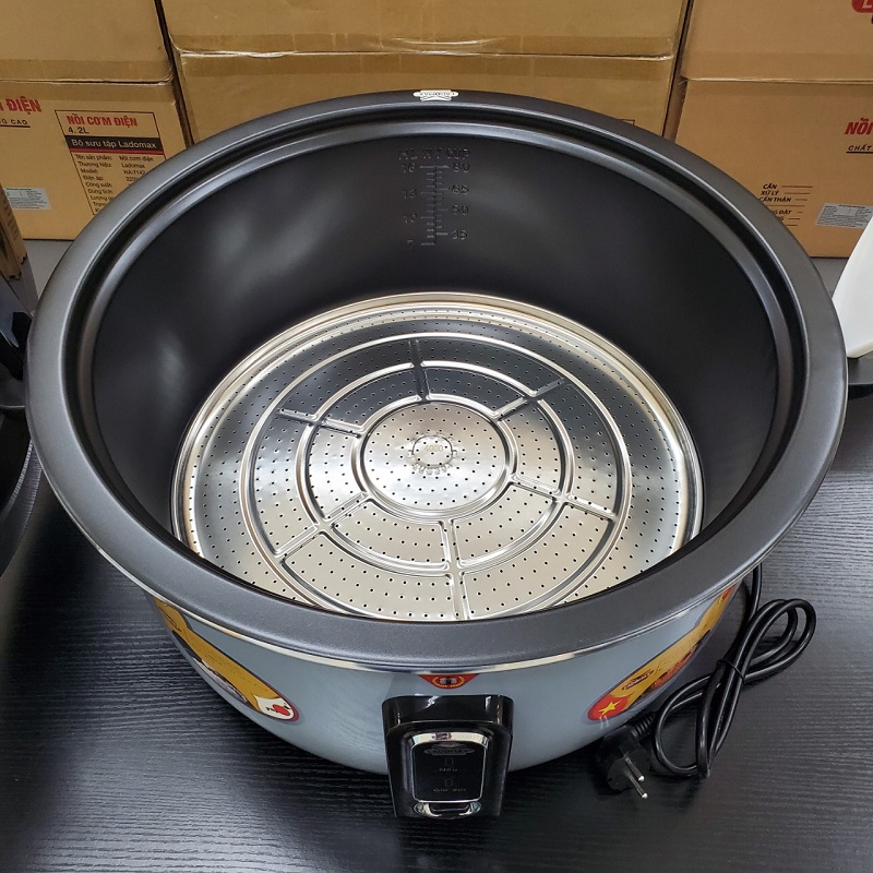 Nồi cơm điện Ladomax HA-7142 (4.2 lít) - Hàng chính hãng