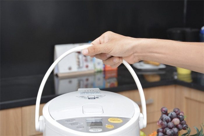 Bình thủy điện Panasonic NC-HU301PZSY - Hàng chính hãng
