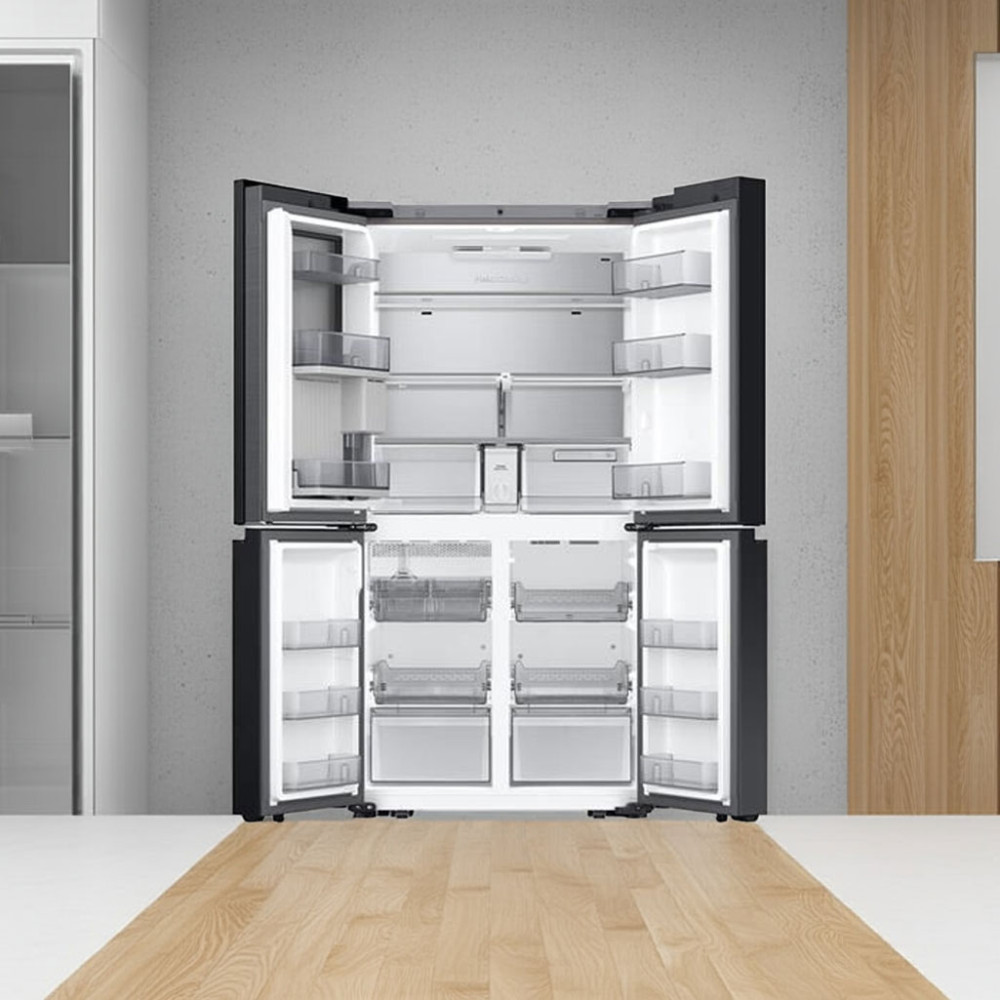 Tủ lạnh Samsung Inverter 636 lít Multi Door Bespoke RF65DB990012SV - Hàng chính hãng