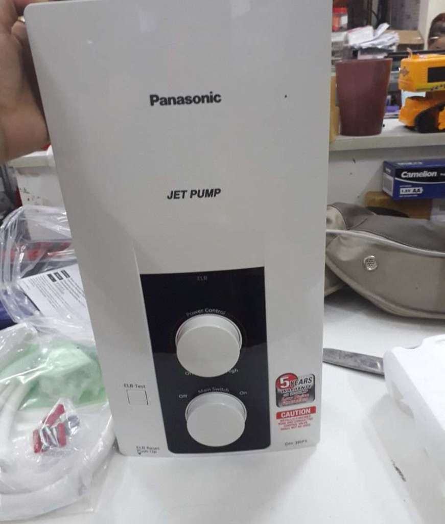 Máy nước nóng Panasonic DH-3RP1VK (Có bơm) - Hàng chính hãng