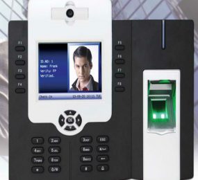 Máy chấm công Ronald Jack Gigata TFT 800 - Hàng chính hãng